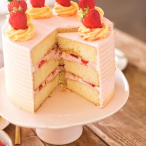 Strawberry Banana  Cake